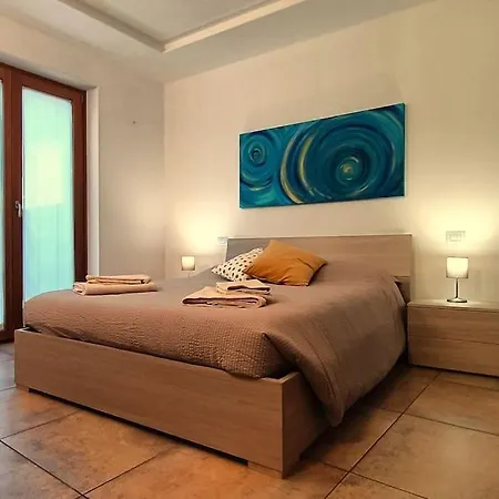 Il Cortile דירה טיראנו
